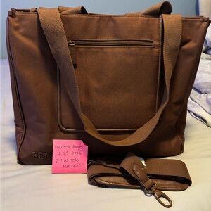 BEIS East to West Tote Maple 🍁